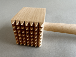 Detailbild Fleischklopfer Buchenholz 