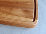 Detailbild Schneidebrett Kirschholz mit Saftrille 